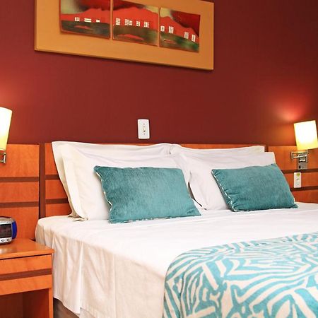 Vitoria Praia Hotel Oda fotoğraf